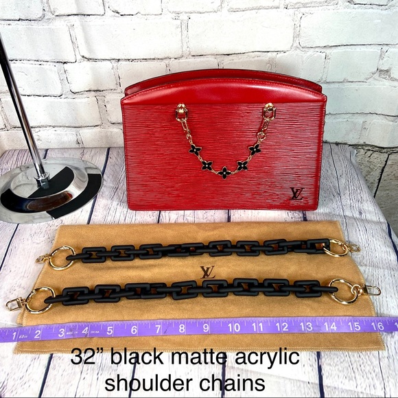 Louis Vuitton red Epi shoulder bag or crossbody with charms - Picture 13 of 15